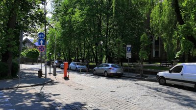 Відсьогодні у центрі Дрогобича запрацює система паркування