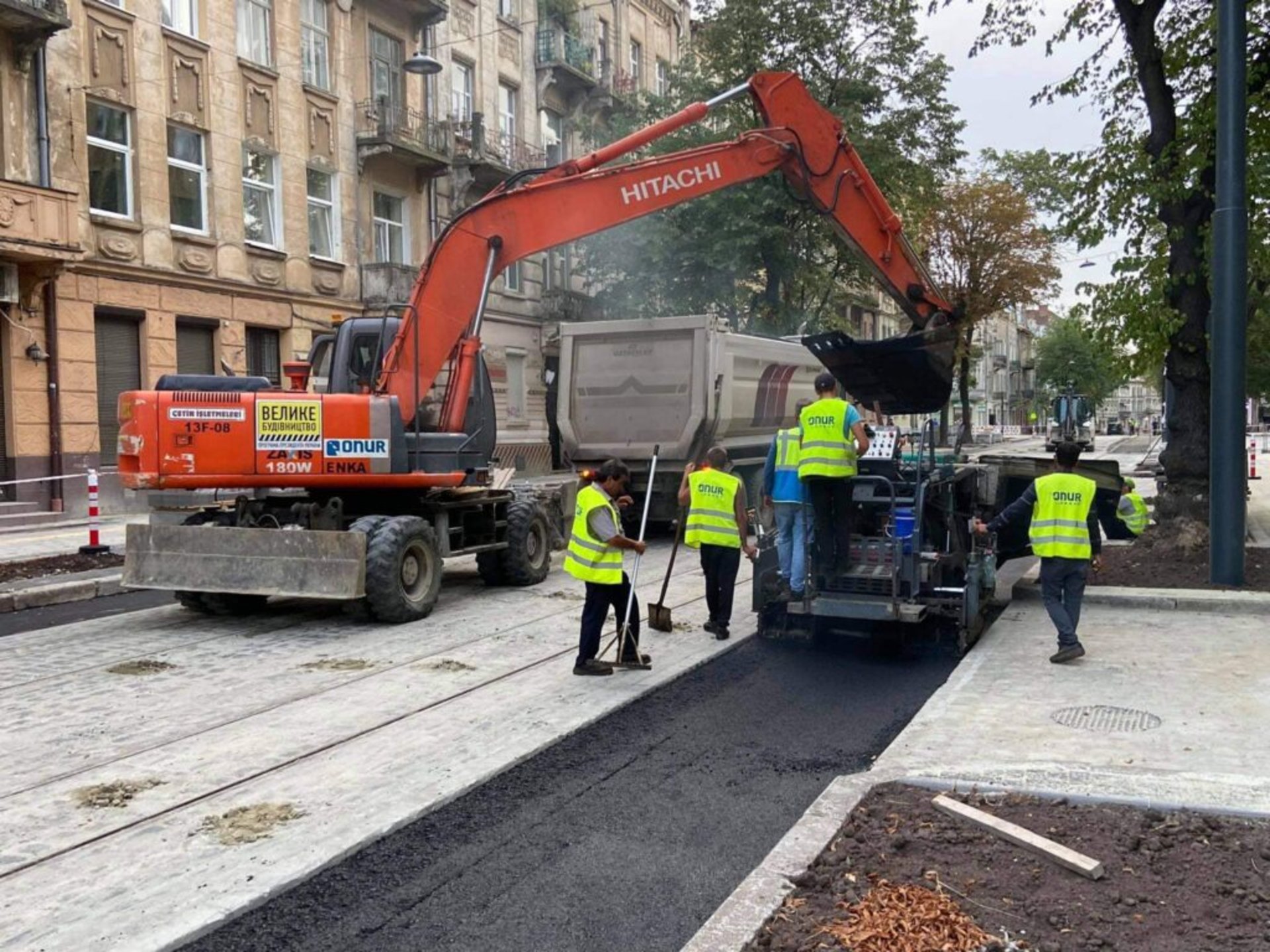 Вулиця Степана Бандери. Фото Зручне місто