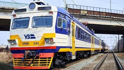Укрзалізниця призначає вже традиційний додатковий поїзд до Трускавця