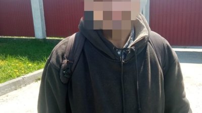 На Львівщині поблизу блокпоста патрульні виявили особу з краденим телефоном