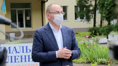 На першому етапі щеплення від коронавірусу вакцину отримає менше 1% населення, – МОЗ