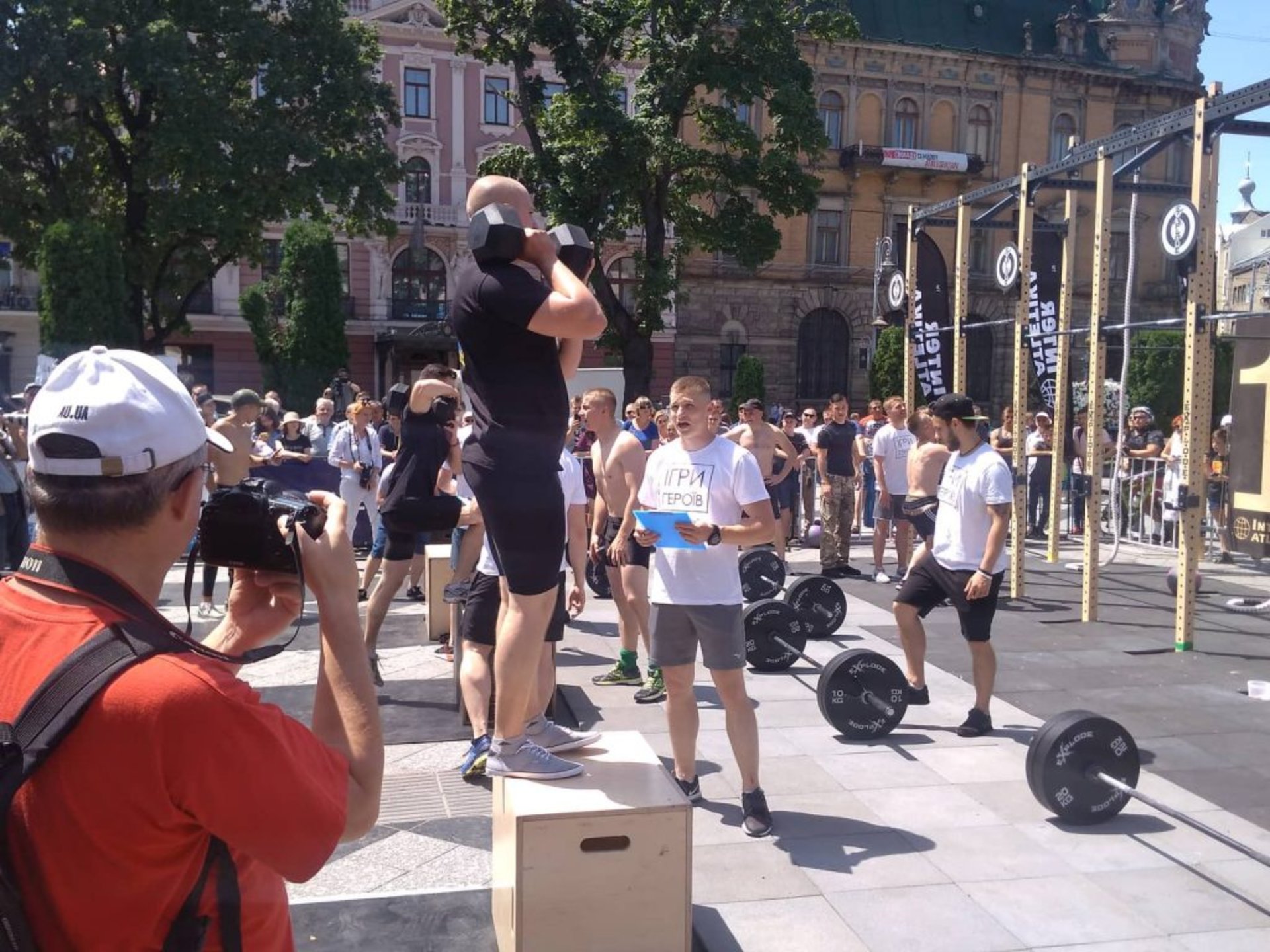 У центрі Львова стартували Ігри Героїв. Фото Четверта студія