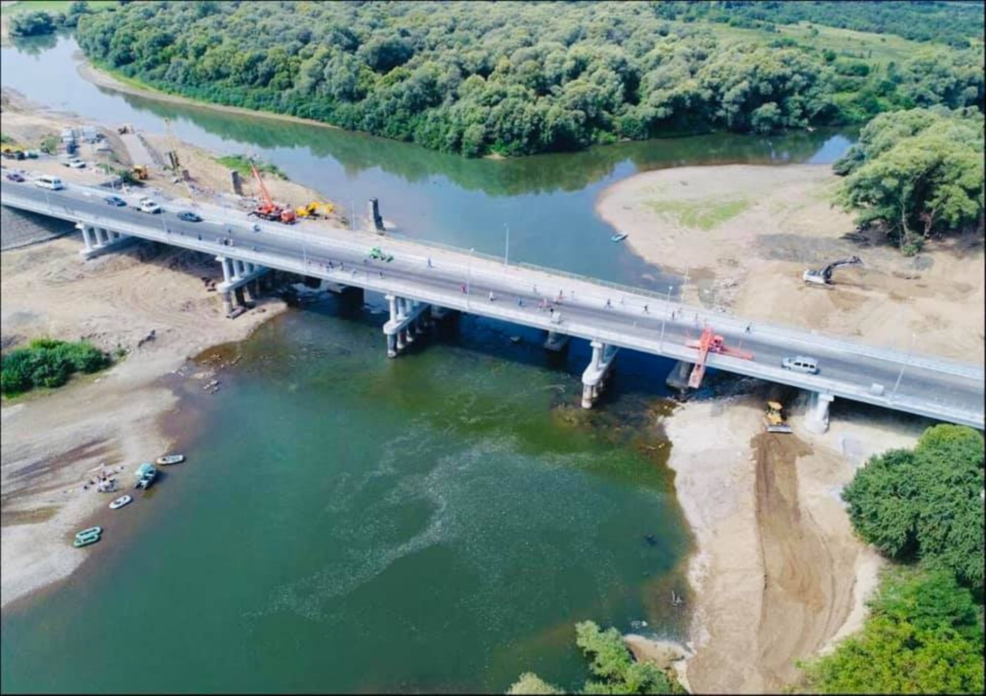 На Львівщині відкрили найбільший новозбудований міст на Західній Україні. Фото Олег Синютка