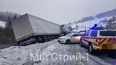 На Львівщині сталось потрійне ДТП