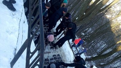 У Львові стежка на Високий замок вкрилась льодом (ФОТО)