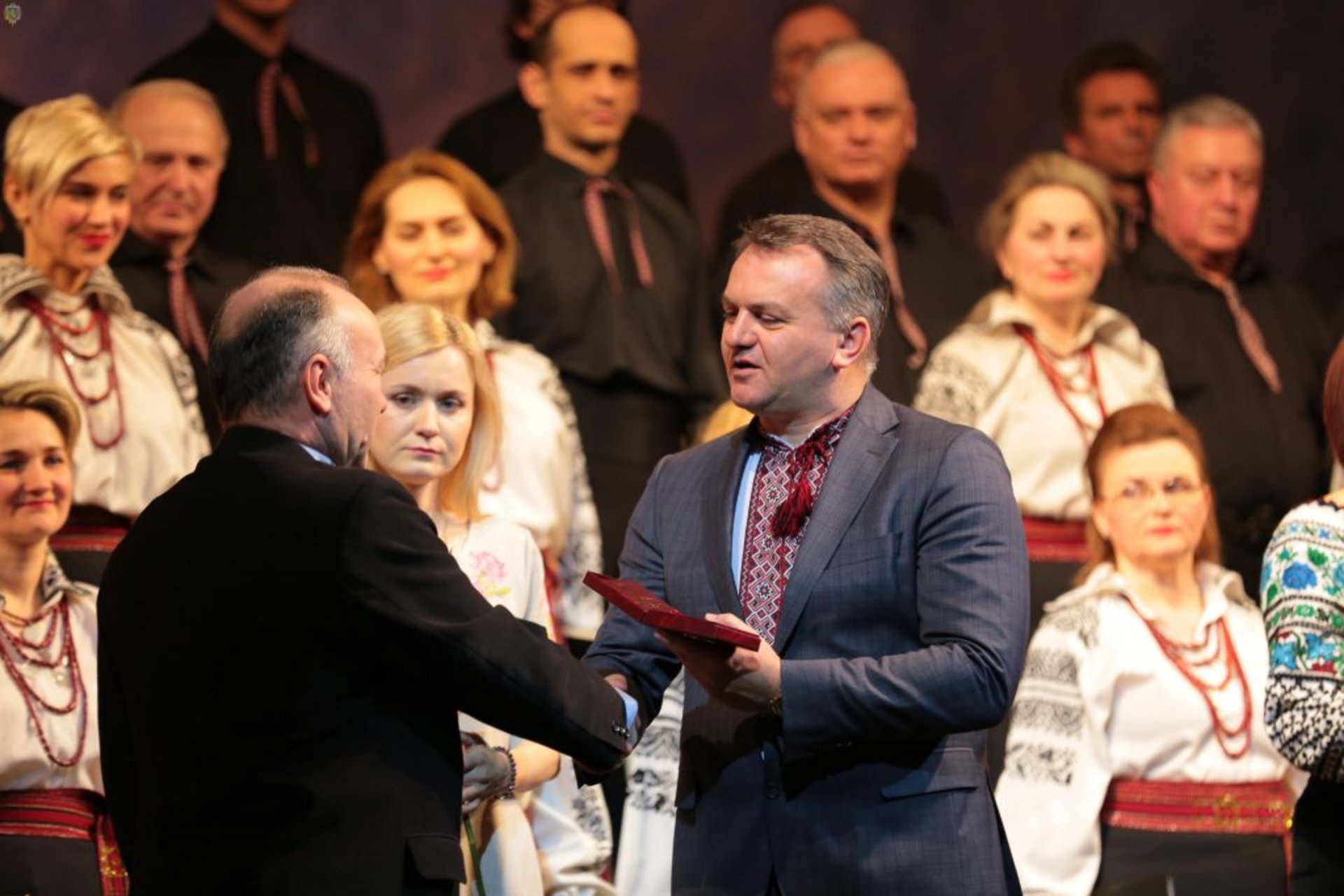 Синютка відзначив державними нагородами культурних та громадських діячів