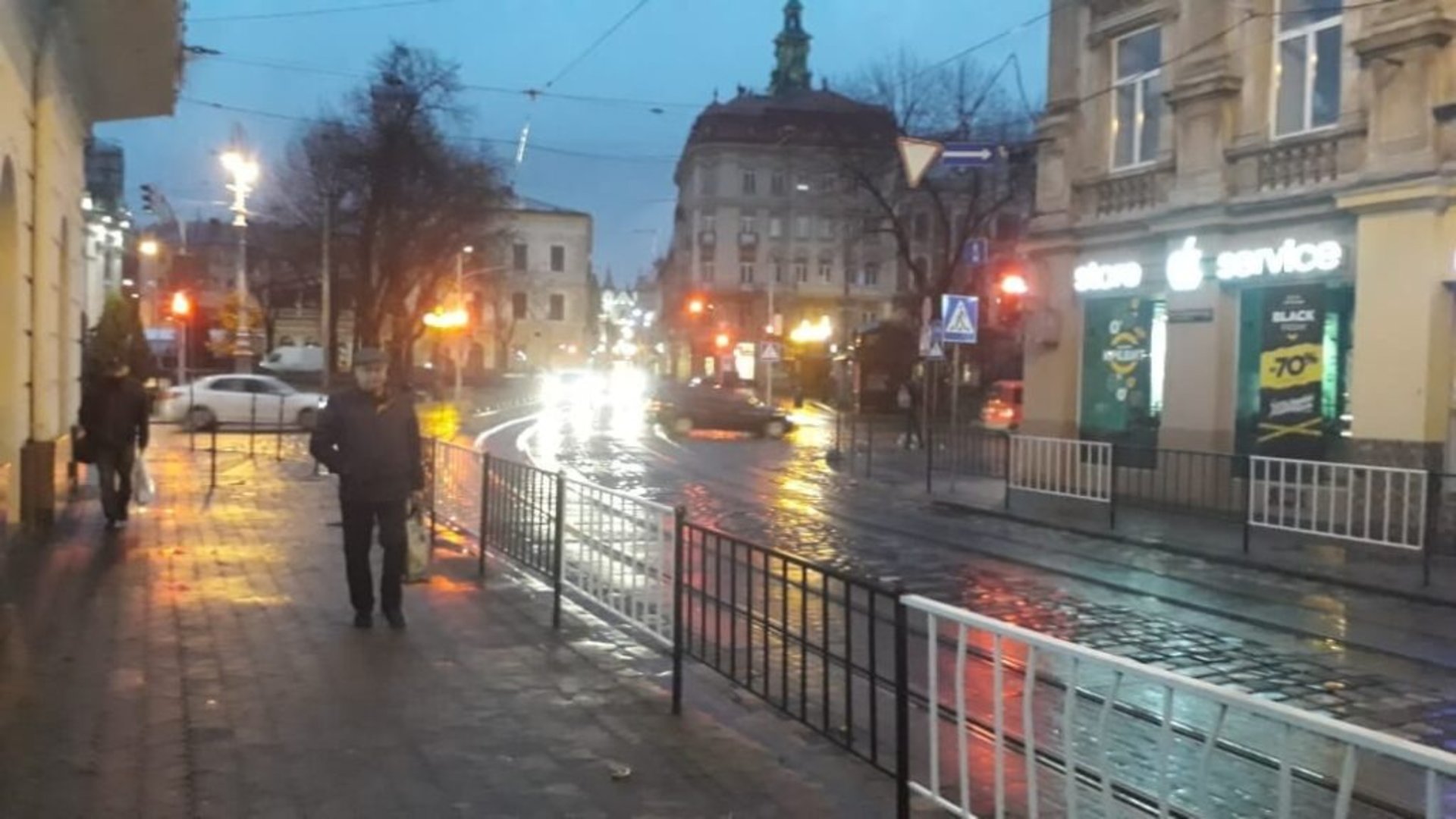 У Львові взяли під варту водія маршрутки, який скоїв наїзд на двох жінок