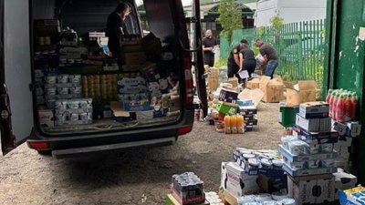Іноземець намагався ввезти на Львівщину новий одяг під виглядом гуманітарної допомоги