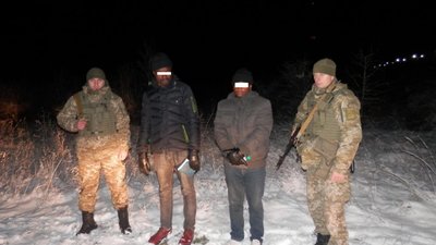 На Львівщині затримали двох нелегалів, які хотіли перетнути кордон