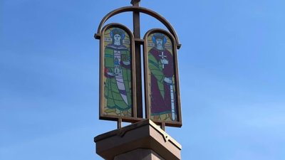 На Львівщині встановили перший в Україні памʼятник Томосу (ФОТО)