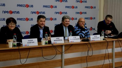 Ті, хто думають, уже зробили свій вибір: українські видавці у Львові підтримали Порошенка (ФОТО, ВІДЕО)