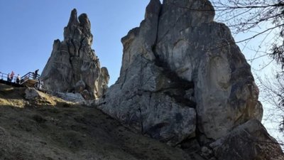 Нардепка Геращенко відвідала Тустань і закликала стати на захист Карпат