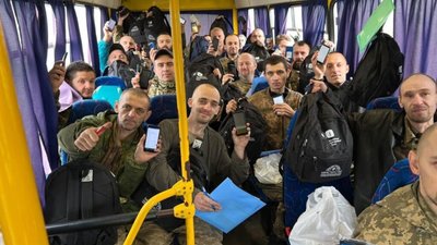 Боєць з 10-ї гірсько-штурмової бригади повернувся додому з полону (ФОТО)