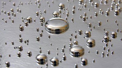 На вокзалі в Івано-Франківську чоловік продавав ртуть
