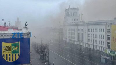 У Харкові крилата ракета влучила в будівлю міськради (ФОТО)