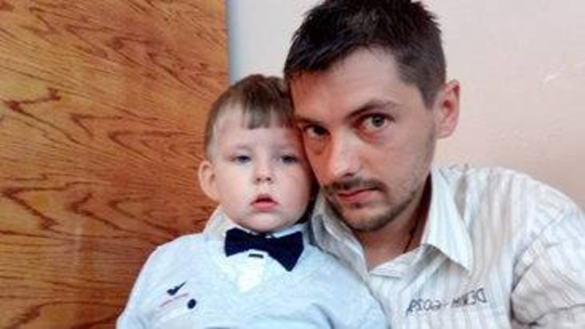 Євген Тоненьков із сином. Фото: ГО Майдан ГФ Миколаївська народна Самооборона