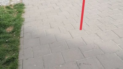 У Львові демонтували улюблений стовпчик Садового (ФОТО)