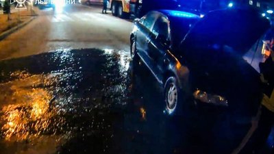 На Львівщині згорів автомобіль