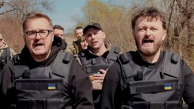 Пономарьов, DZIDZIO, Антитіла та Кошовий випустили запальний кліп про перемогу України (ВІДЕО)
