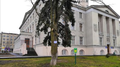 У Дрогобичі карають за оголошення на деревах (ФОТО)