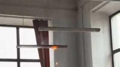 У Львові під час пари загорілась лампа