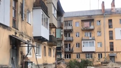 Десятки людей із обваленого будинку в Дрогобичі залишаються без даху над головою (ВІДЕО)