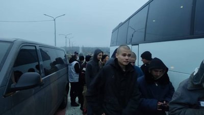 Нарешті вдома: Україна повернула додому 36 українців (ВІДЕО)