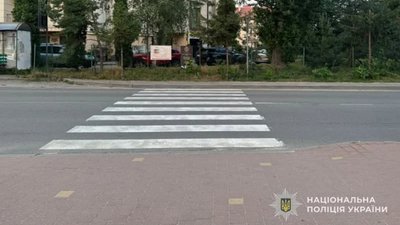 У селі неподалік Львова водій KIA вчинив наїзд на жінку