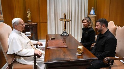 Папа зустрівся із Зеленським