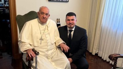 Нардеп з Львівщини зустрівся з Папою Римським