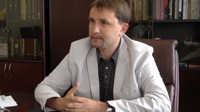 Польська сторона мусить оголосити, як будуть легалізовані українські пам'ятники, - Володимир В'ятрович