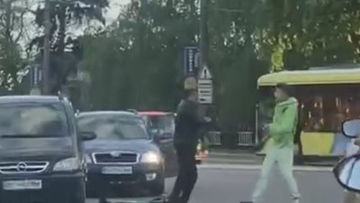 У Львові на дорозі виник конфлікт через самокат (ВІДЕО)