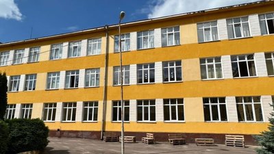 У Львові відновилось навчання у школі, яка постраждала від ракетної атаки у липні