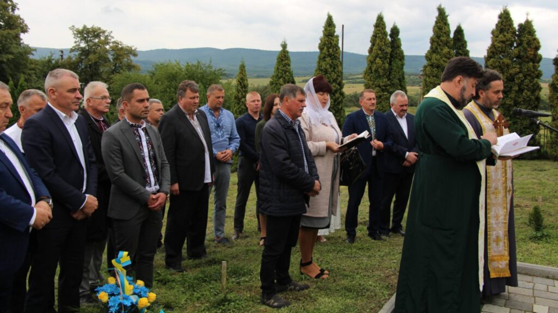 У Нагуєвичах поклали квіти до монумента Каменяра, фото ДМР