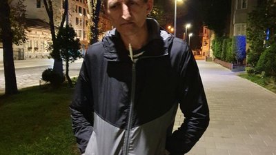 У Львові водіїв попереджають про небезпечного "гостя" на вулиці Мучній (ВІДЕО, ФОТО)