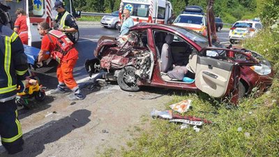 На Львівщині жінку вивільнили із понівеченого автомобіля (ФОТО)