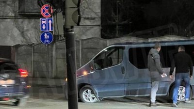 У Львові водій пошкодив колеса