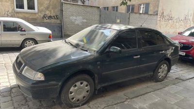 У Львові знайшли покинуті автомобілі