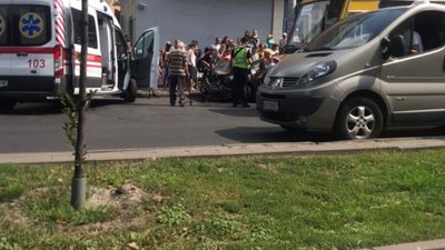 Загинула жінка, яку на пішохідному переході на проспекті Чорновола збила автівка