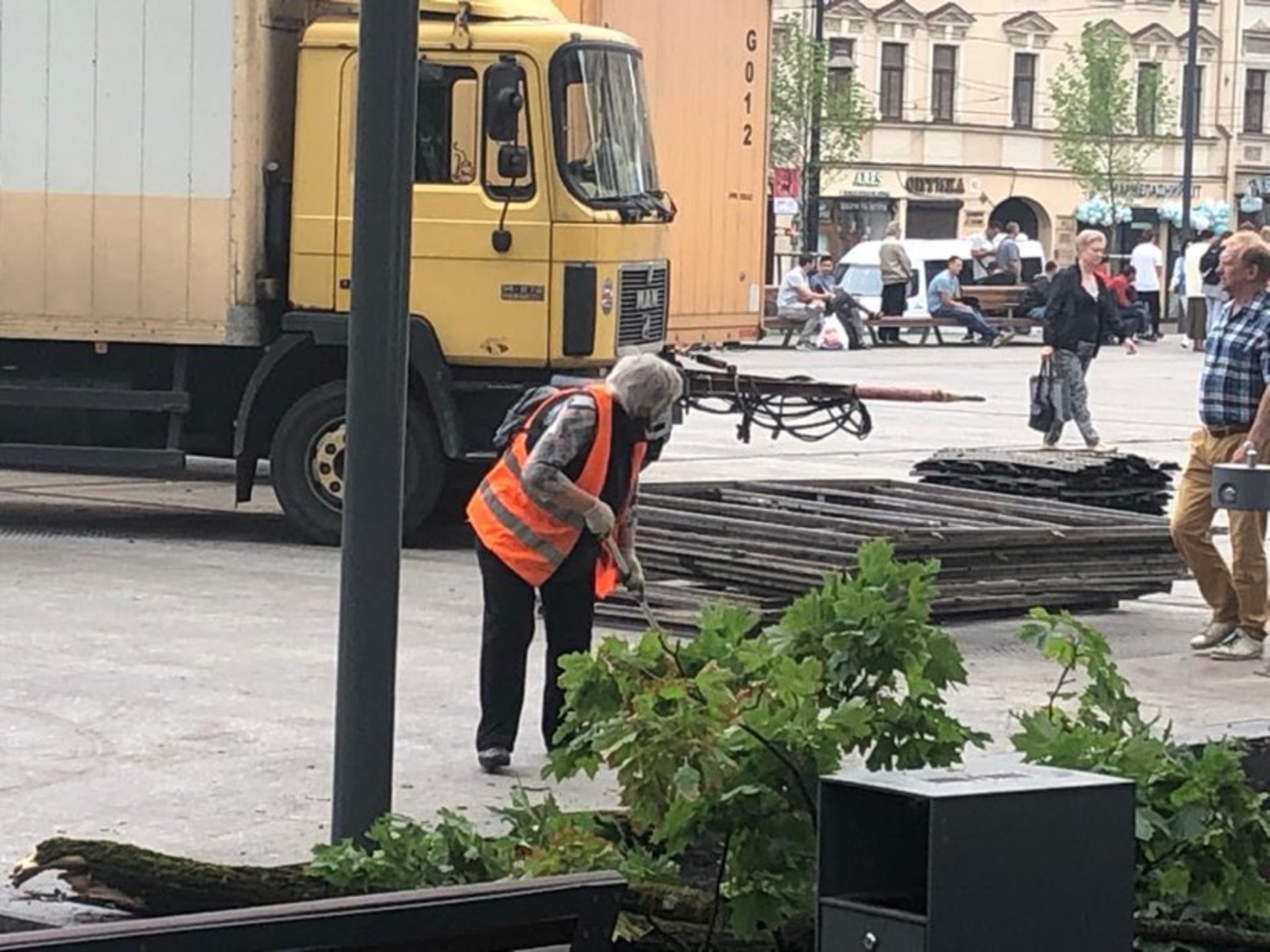 У Львові ліквідовують наслідки негоди, фото ЛМР