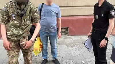 На Львівщині шахрай видавав себе за військового