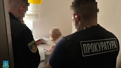 Пів мільйона на панелях: судитимуть посадовця Трускавця та підприємця