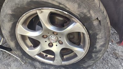 Водіїв попереджають про жахливі ями на Закарпатті (ФОТО)