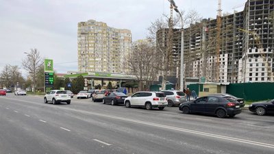 У Києві не працює більшість АЗС