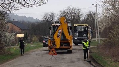 На Львівщині ремонтують дороги