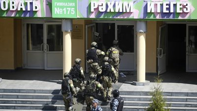 Напад на школу в РФ: терористом виявився колишній учень (ВІДЕО)