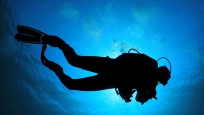 У Брюховичах водолази вночі «прочісували» озеро