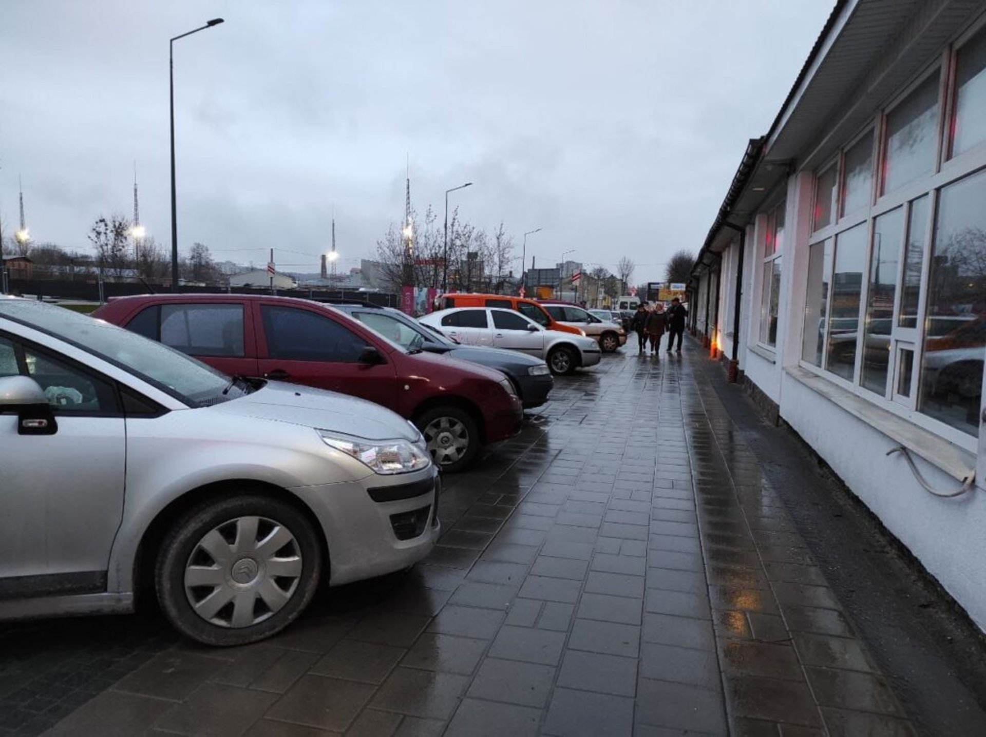 У Львові розповіли про недоліки ремонту вулиці Богдана Хмельницького, фото Зручне місто