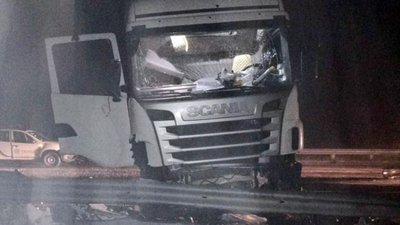 Вантажівка з Львівщини потрапила у ДТП на Полтавщині (ФОТО)