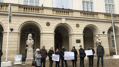 У Львові відбувся протест проти підняття вартості проїзду (ВІДЕО)